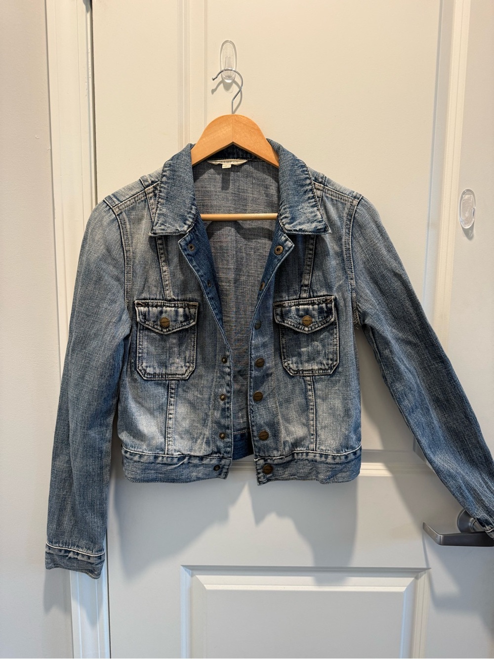 Bullhead Denim Co Cropped Light Wash Denim Jacket Y2K L